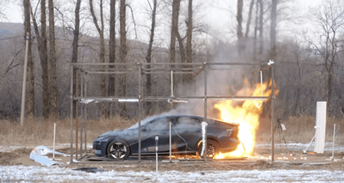 國(guó)內(nèi)第一次氫燃料汽車整車燃燒試驗(yàn)！